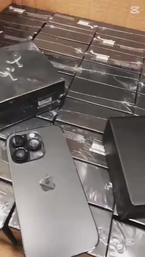 Bluetooth 4.2 airpods-black long lasting and fast charging.